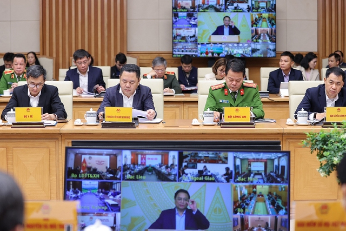 Thủ tướng Phạm Minh Chính chủ trì hội nghị trực tuyến toàn quốc về chuyển đổi số - Ảnh 2.