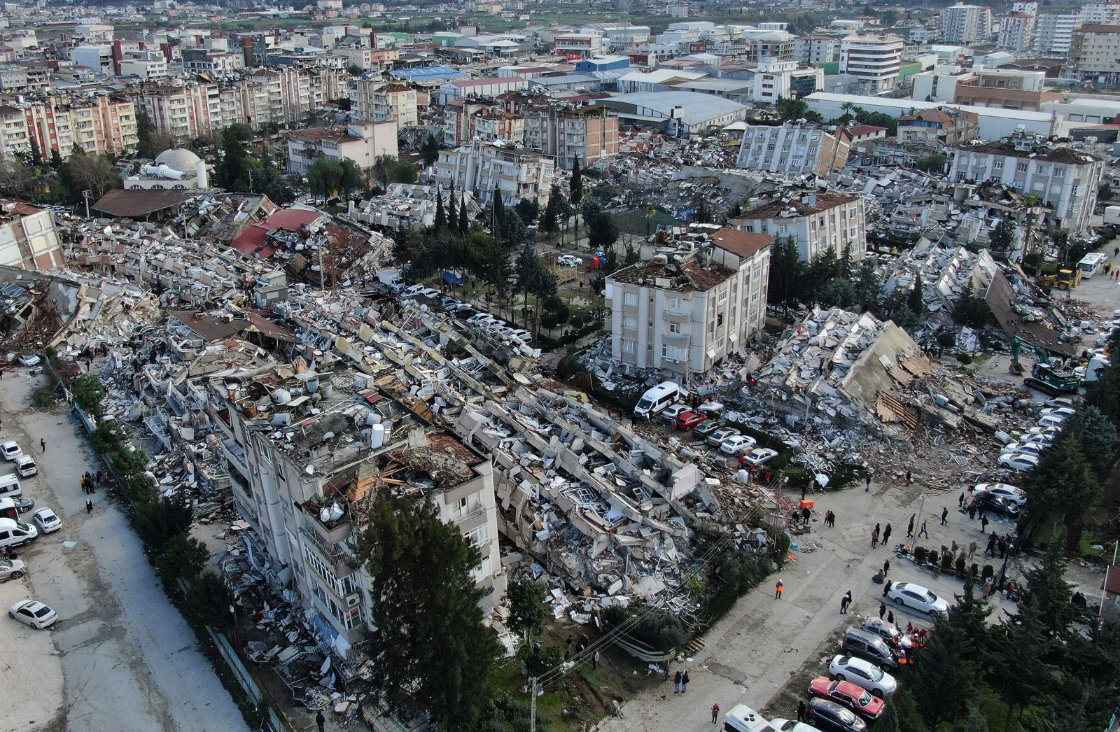Nhiều nạn nhân mắc kẹt sau động đất ở Thổ Nhĩ Kỳ và Syria được giải cứu nhờ mạng xã hội - Ảnh 1.
