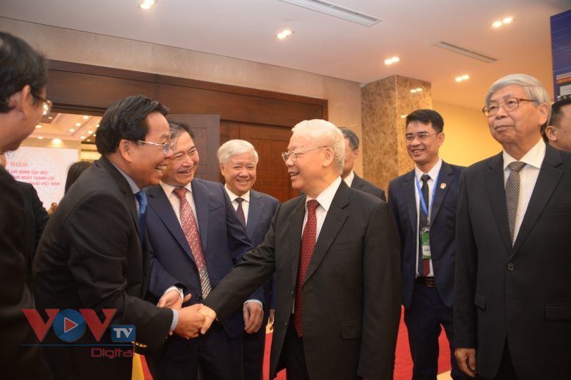 Tổng Bí thư Nguyễn Phú Trọng dự Lễ kỉ niệm 60 năm Chủ tịch Hồ Chí Minh gặp mặt đội ngũ trí thức - Ảnh 7.