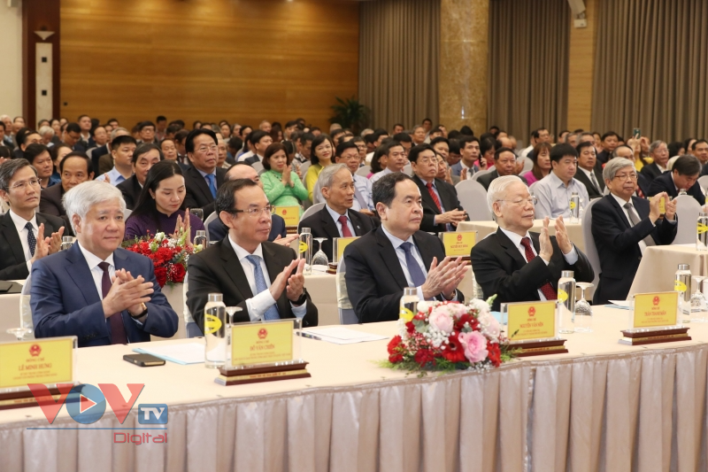Tổng Bí thư Nguyễn Phú Trọng dự Lễ kỉ niệm 60 năm Chủ tịch Hồ Chí Minh gặp mặt đội ngũ trí thức - Ảnh 12.
