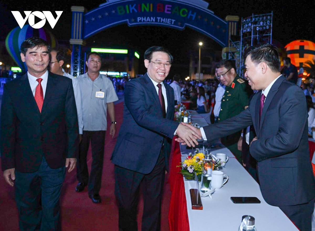 Chủ tịch Quốc hội dự khai mạc Năm Du lịch Quốc gia 2023 “Bình Thuận – Hội tụ xanh” - Ảnh 1.
