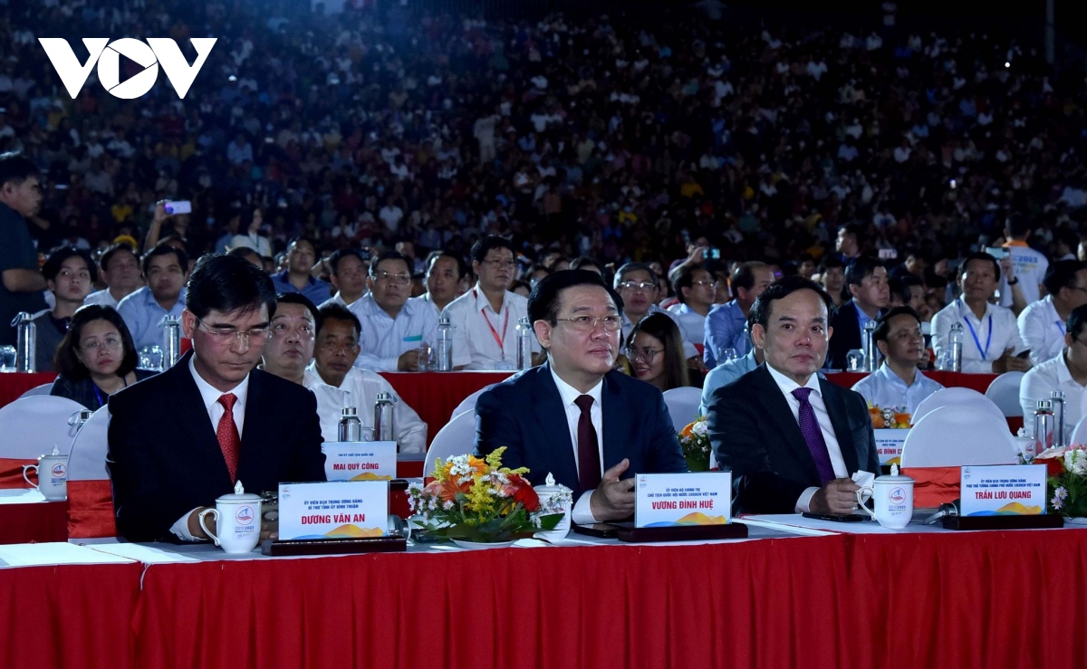 Chủ tịch Quốc hội dự khai mạc Năm Du lịch Quốc gia 2023 “Bình Thuận – Hội tụ xanh” - Ảnh 4.