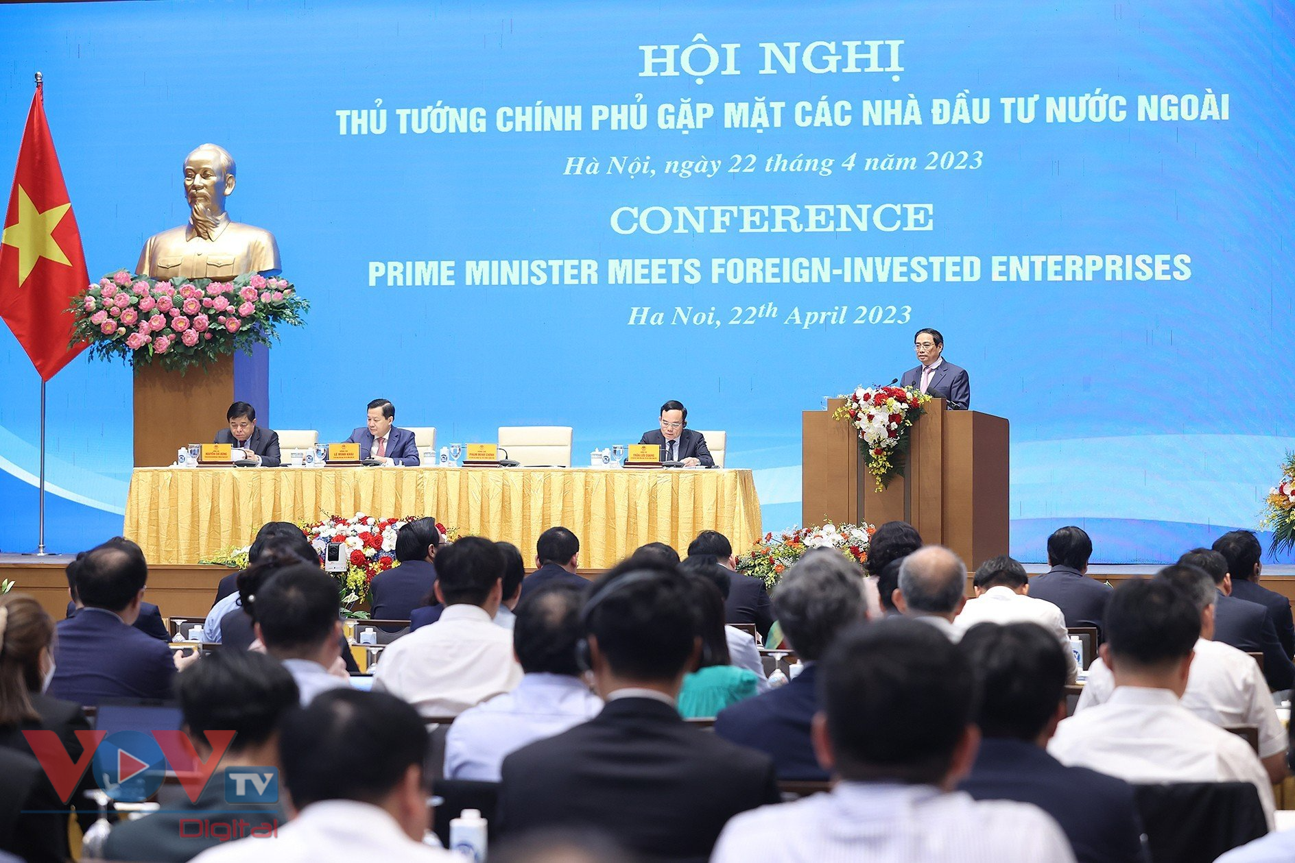 Thủ tướng: Khó khăn ở đâu thì tháo gỡ ở đó, thúc đẩy mạnh mẽ và nâng cao hiệu quả đầu tư nước ngoài vào Việt Nam - Ảnh 3.