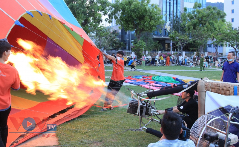 Khai mạc lễ hội khinh khí cầu tại thành phố Quy Nhơn - Ảnh 6.