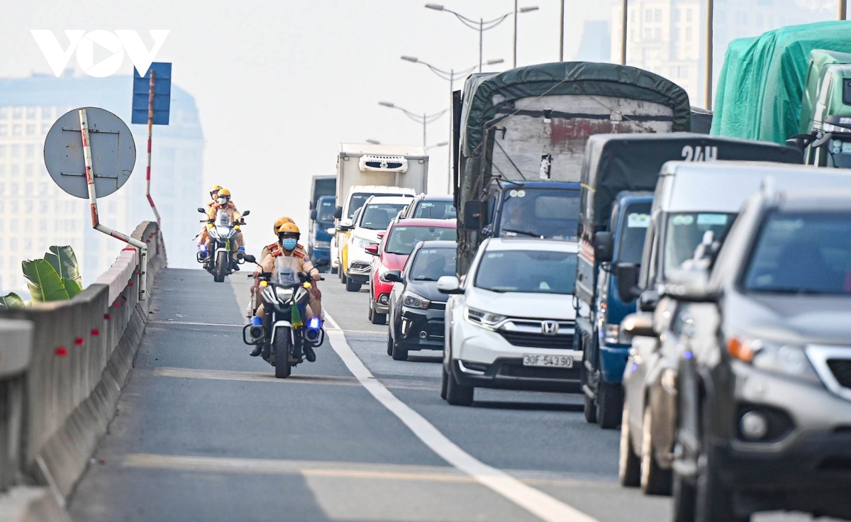 Phương án phân luồng giao thông tại Hà Nội, TP.HCM dịp 30/4 và 1/5 - Ảnh 1.