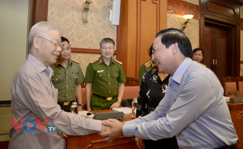 Tổng Bí thư Nguyễn Phú Trọng chủ trì cuộc họp Thường trực BCĐ Trung ương về phòng chống tham nhũng, tiêu cực - Ảnh 2.