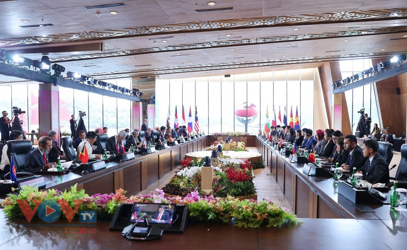 Thủ tướng Phạm Minh Chính kết thúc tốt đẹp chuyến công tác tại Hội nghị Cấp cao ASEAN 42 - Ảnh 4.