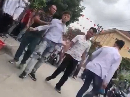 Quảng Ninh: 2 người đàn ông đánh đập nam sinh lớp 11 - Ảnh 1.