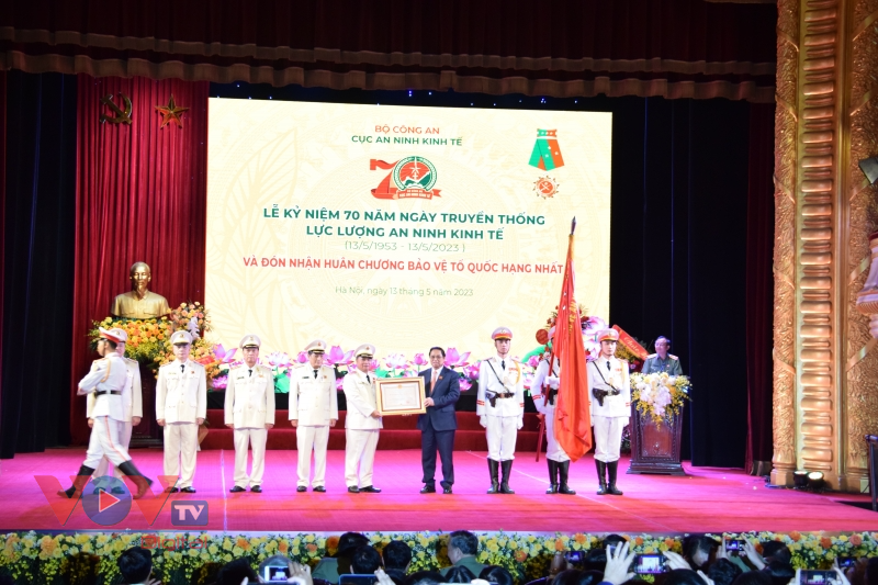 Thủ tướng Phạm Minh Chính dự Lễ kỷ niệm 70 năm Ngày truyền thống lực lượng An ninh kinh tế - Ảnh 3.