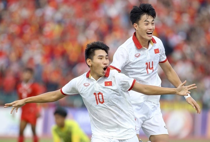 Thua đau U22 Indonesia phút bù giờ, U22 Việt Nam thành cựu vô địch SEA Games - Ảnh 2.