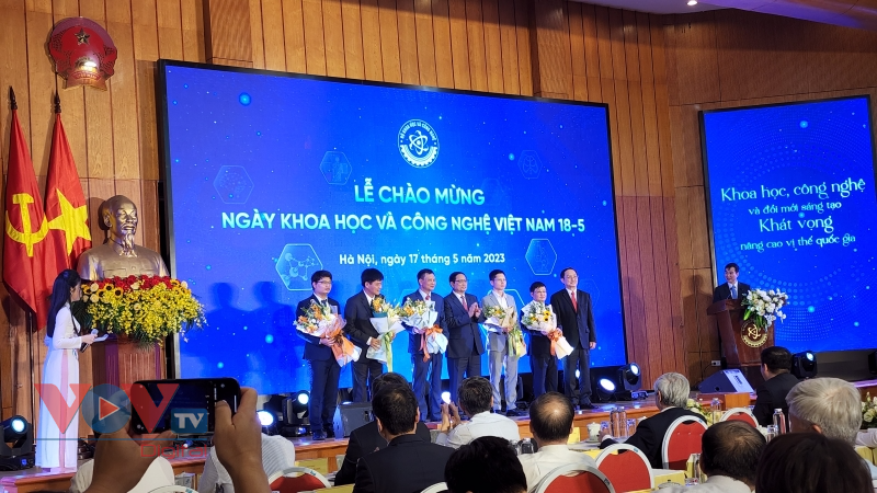 Thủ tướng Phạm Minh Chính dự lễ chào mừng Ngày Khoa học và Công nghệ Việt Nam - Ảnh 2.