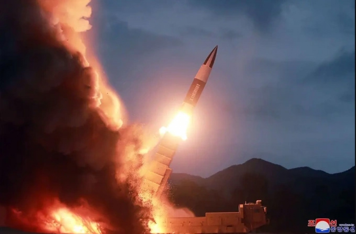 Triều Tiên xác nhận sẽ phóng vệ tinh trinh sát quân sự đầu tiên vào tháng 6 - Ảnh 1.