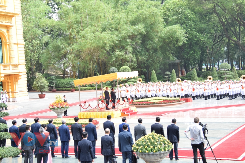 Thủ tướng Phạm Minh Chính chủ trì lễ đón Thủ tướng Đại Công quốc Luxembourg - Ảnh 5.