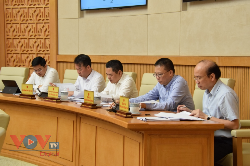 Thủ tướng Chính phủ Phạm Minh Chính chủ trì phiên họp Chính phủ thường kỳ tháng 4 và 4 tháng đầu năm 2023 - Ảnh 4.