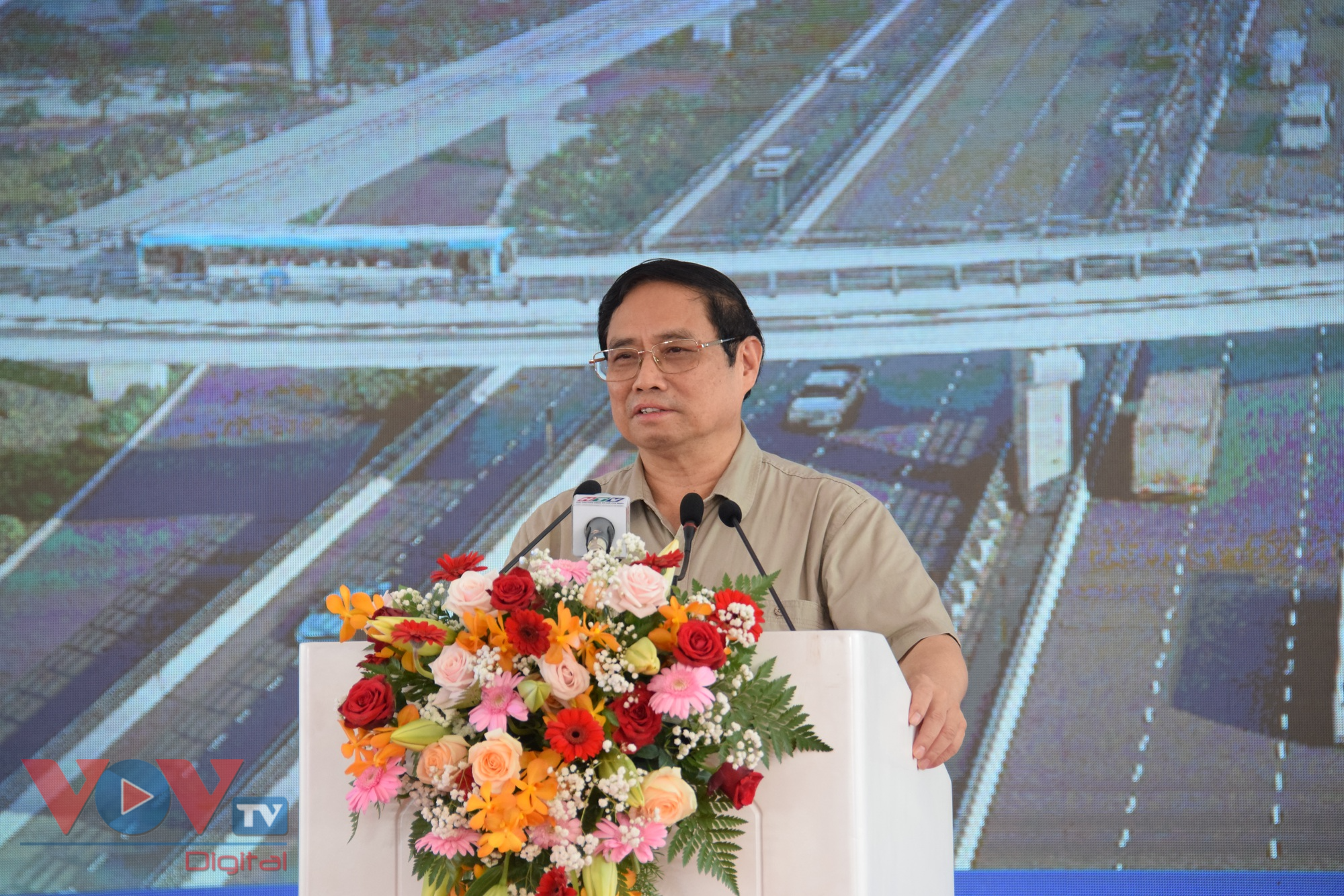 Thủ tướng tuyên bố khởi công 3 Dự án trọng điểm ngành giao thông - Ảnh 5.