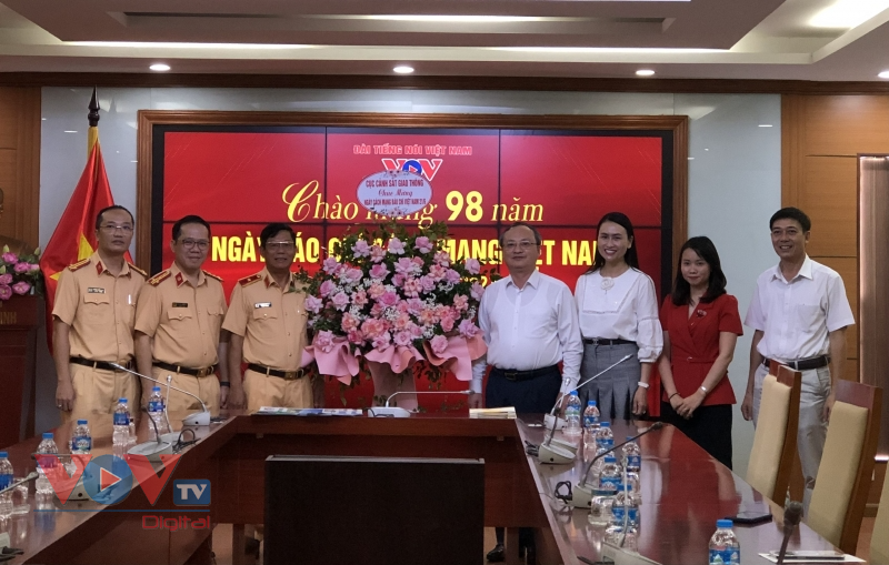Các đoàn đến thăm, chúc mừng Đài TNVN ngày Nhà báo Việt Nam - Ảnh 7.
