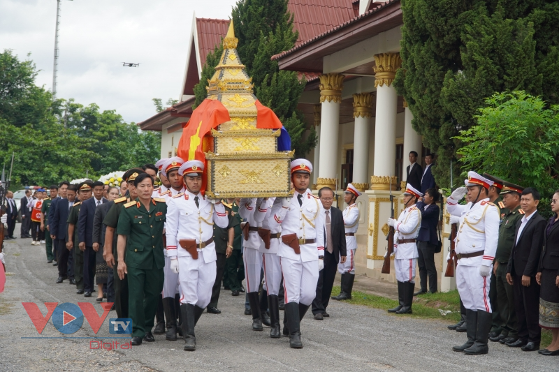 Đưa hài cốt các liệt sĩ Việt Nam hy sinh tại 6 tỉnh Bắc Lào trở về đất mẹ - Ảnh 1.