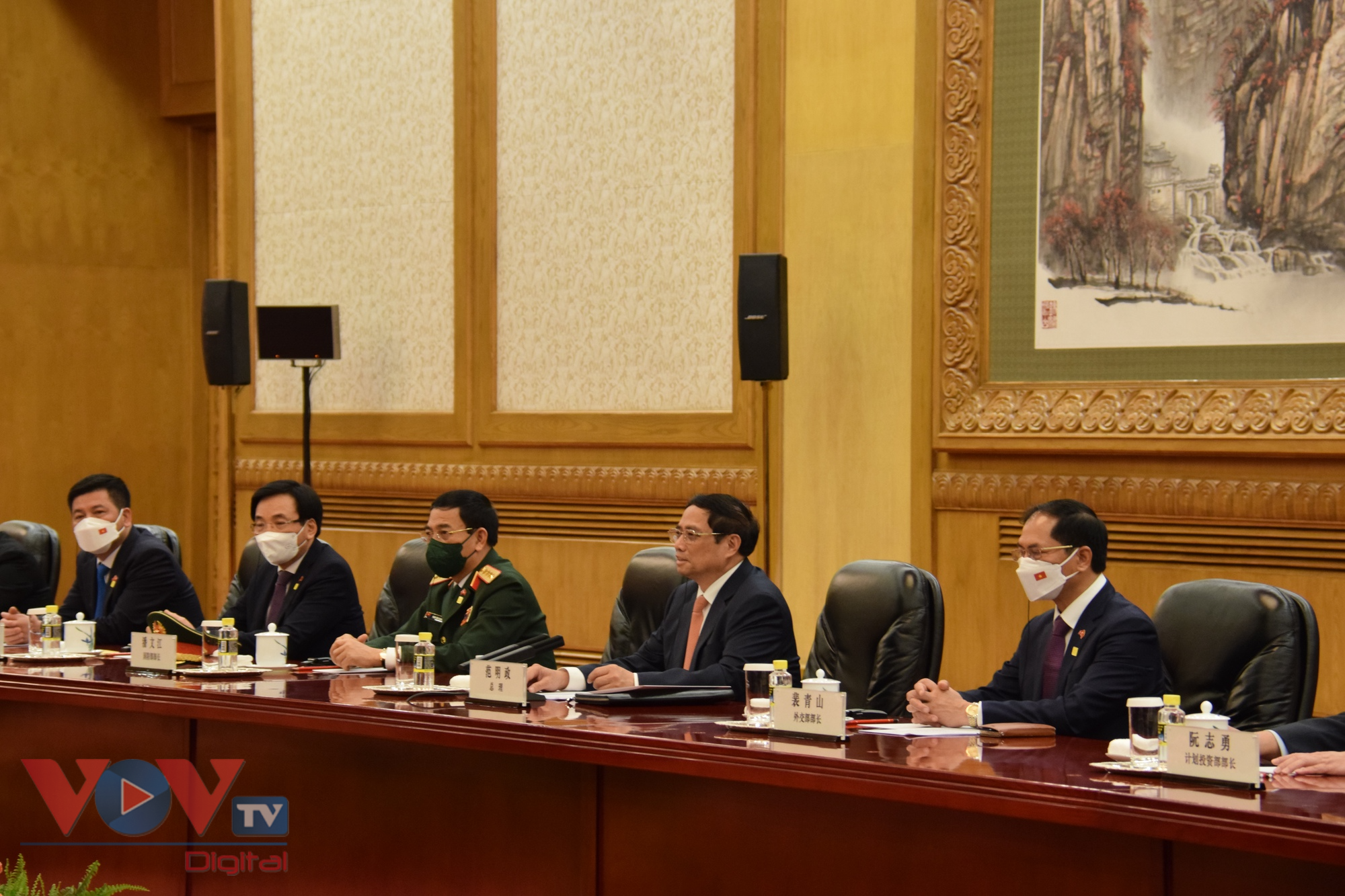 Thủ tướng Lý Cường chủ trì Lễ đón Thủ tướng Phạm Minh Chính thăm chính thức Trung Quốc - Ảnh 4.