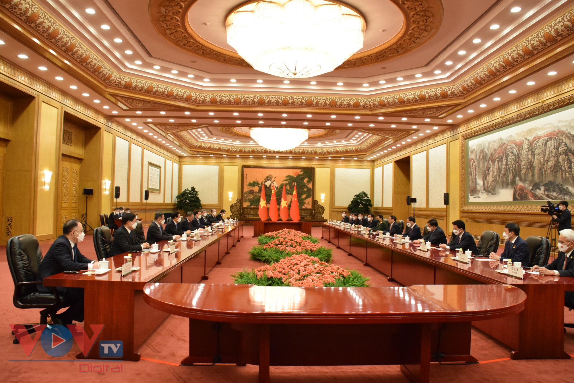 Thủ tướng Chính phủ Phạm Minh Chính hội đàm với Thủ tướng Quốc vụ viện Trung Quốc Lý Cường - Ảnh 2.