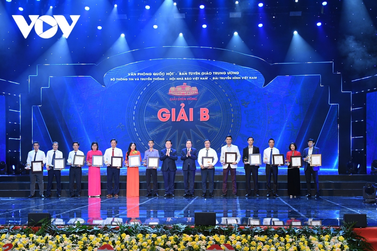 VOV giành 6 giải thưởng danh giá tại Giải báo chí Diên Hồng lần thứ nhất - Ảnh 6.