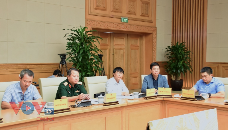 Thủ tướng Phạm Minh Chính chủ trì họp về các dự án quan trọng quốc gia ngành giao thông vận tải - Ảnh 3.