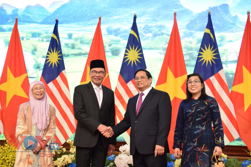 Thủ tướng Chính phủ Phạm Minh Chính đón và Hội đàm với Thủ tướng Malaysia Anwar Ibrahim - Ảnh 7.