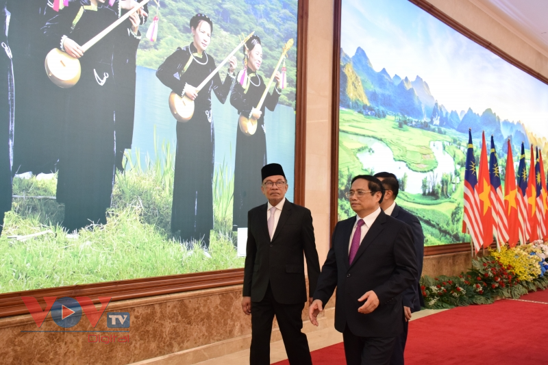 Thủ tướng Chính phủ Phạm Minh Chính đón và Hội đàm với Thủ tướng Malaysia Anwar Ibrahim - Ảnh 8.