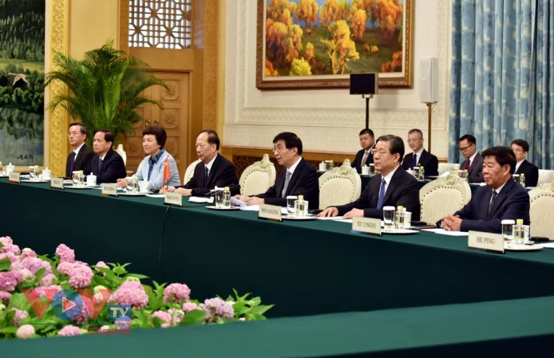 Chủ tịch Ủy ban TƯ MTTQ Việt Nam hội đàm với Chủ tịch Chính hiệp Trung Quốc - Ảnh 4.