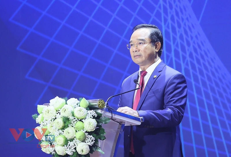 Thủ tướng Chính phủ Phạm Minh Chính dự Hội nghị công bố Quy hoạch và XTĐT tỉnh Long An - Ảnh 3.