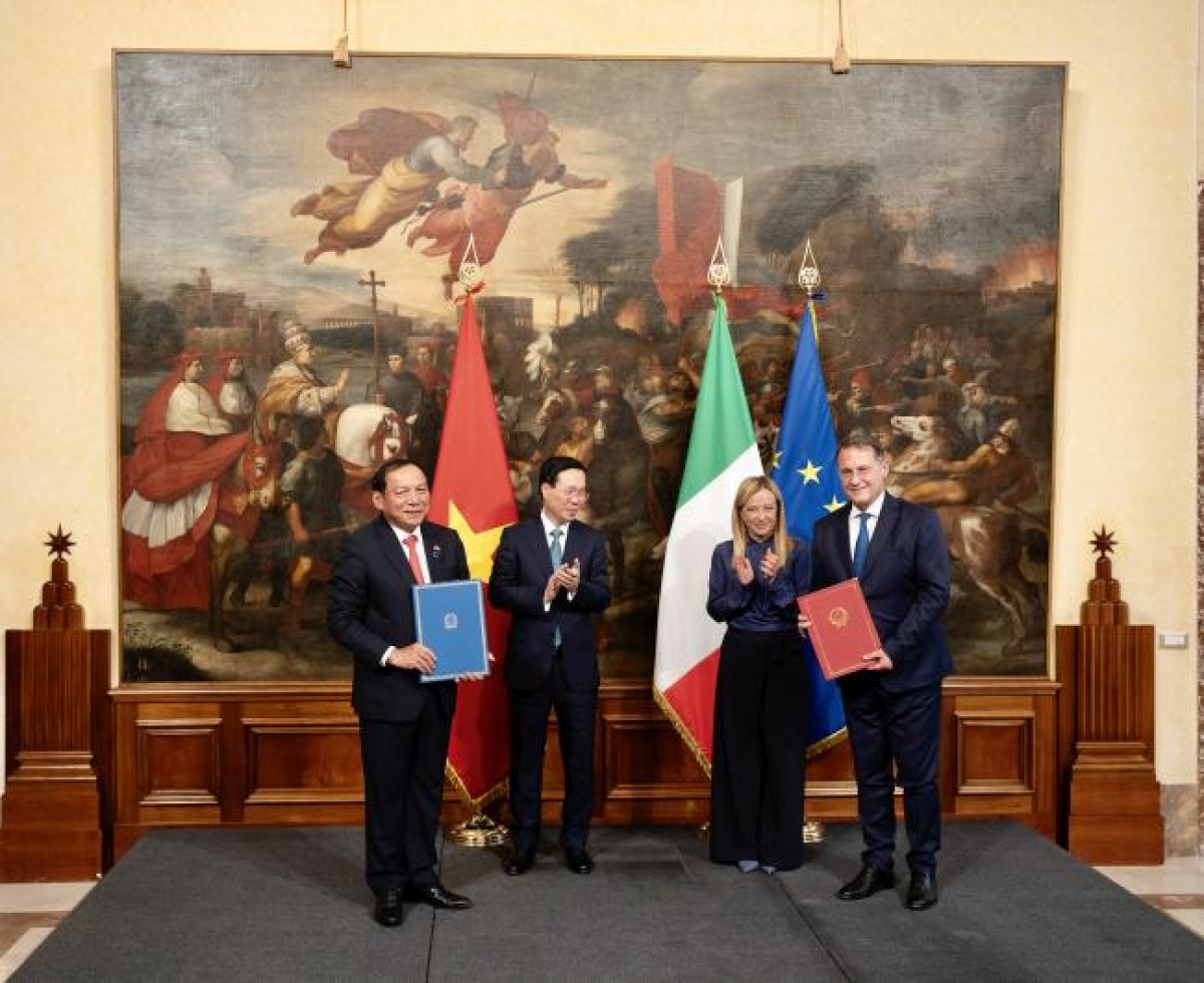 Chủ tịch nước Võ Văn Thưởng gặp Thủ tướng Italy Giorgia Meloni - Ảnh 3.