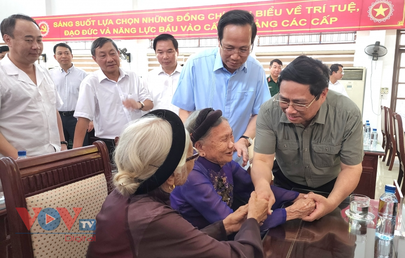 Thủ tướng Phạm Minh Chính thăm Trung tâm Điều dưỡng Thương binh Nho Quan Ninh Bình - Ảnh 3.