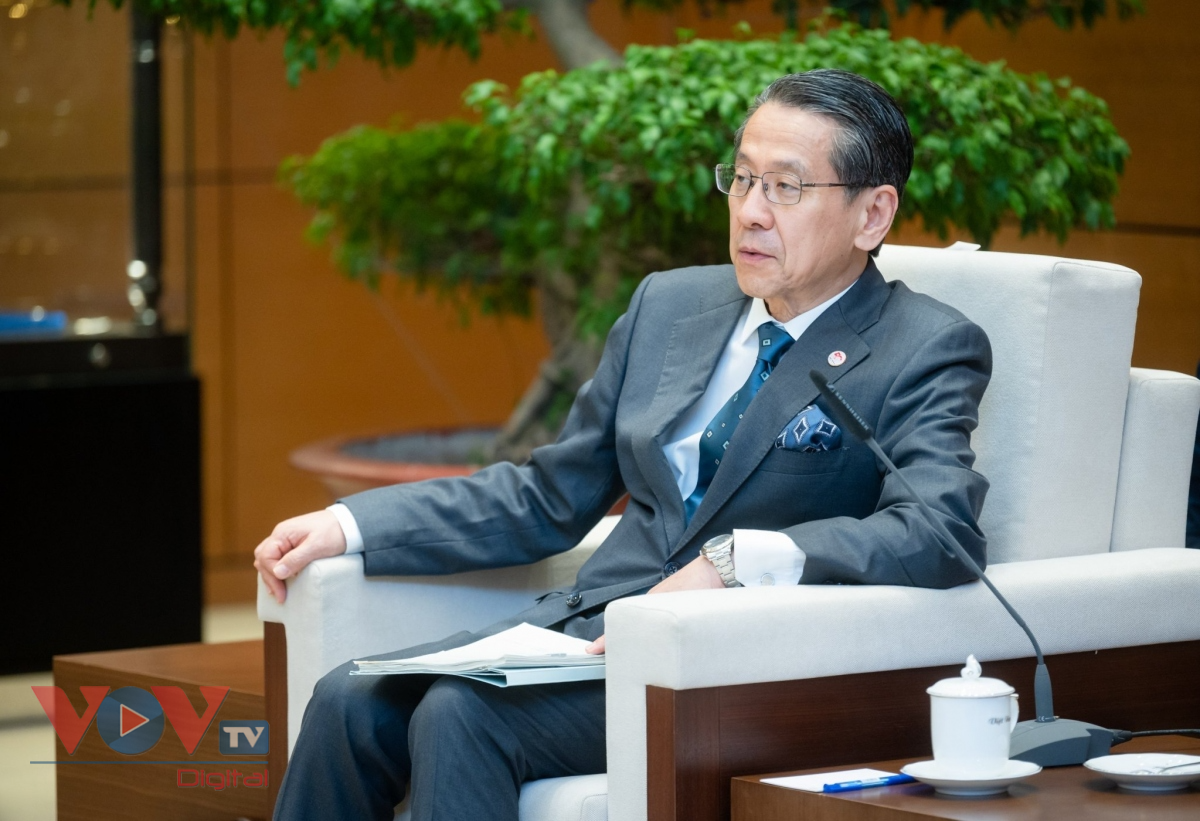 Chủ tịch Quốc hội Vương Đình Huệ tiếp Chủ tịch HĐQT Ngân hàng hợp tác Quốc tế Nhật Bản (JBIC) - Ảnh 3.
