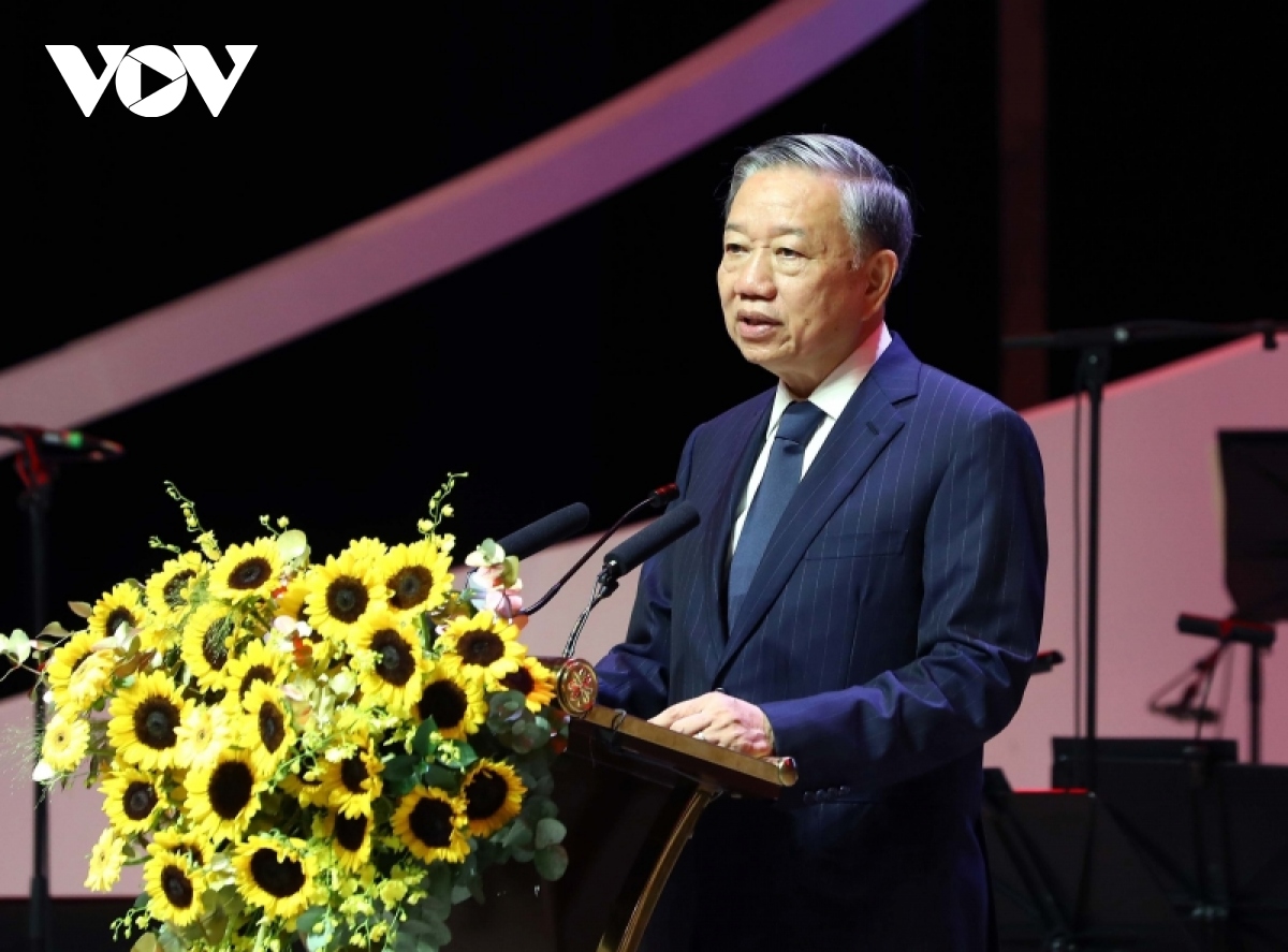 Thủ tướng: Nhà hát Hồ Gươm góp phần tô thắm thêm biểu tượng của TP Hà Nội - Ảnh 4.