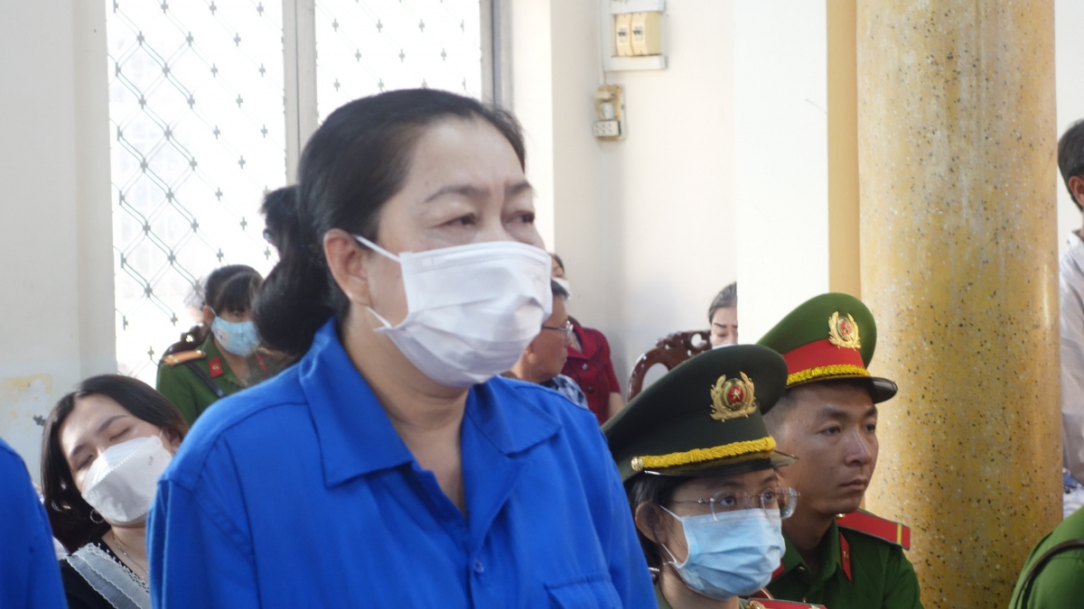 Tuyên án Nguyễn Thị Kim Hạnh cùng 24 đồng phạm vụ buôn lậu 51 kg vàng - Ảnh 1.
