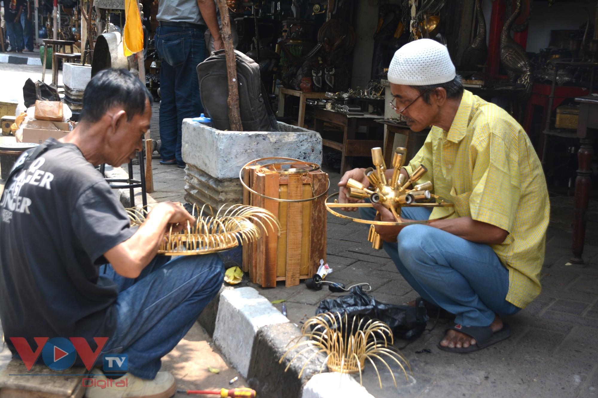 Khám phá khu chợ đồ cổ ở Jakarta - Ảnh 18.