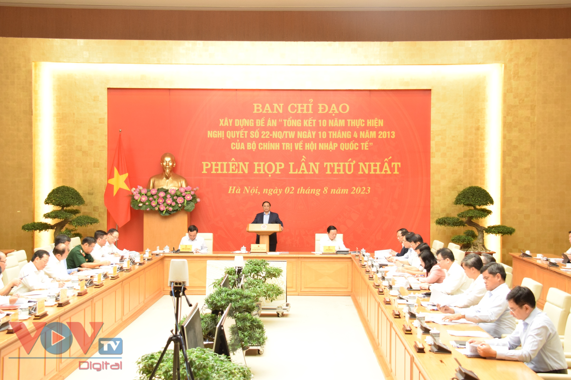 Thủ tướng Phạm Minh Chính chủ trì họp Ban Chỉ đạo tổng kết Nghị quyết của Bộ Chính trị về hội nhập quốc tế - Ảnh 2.
