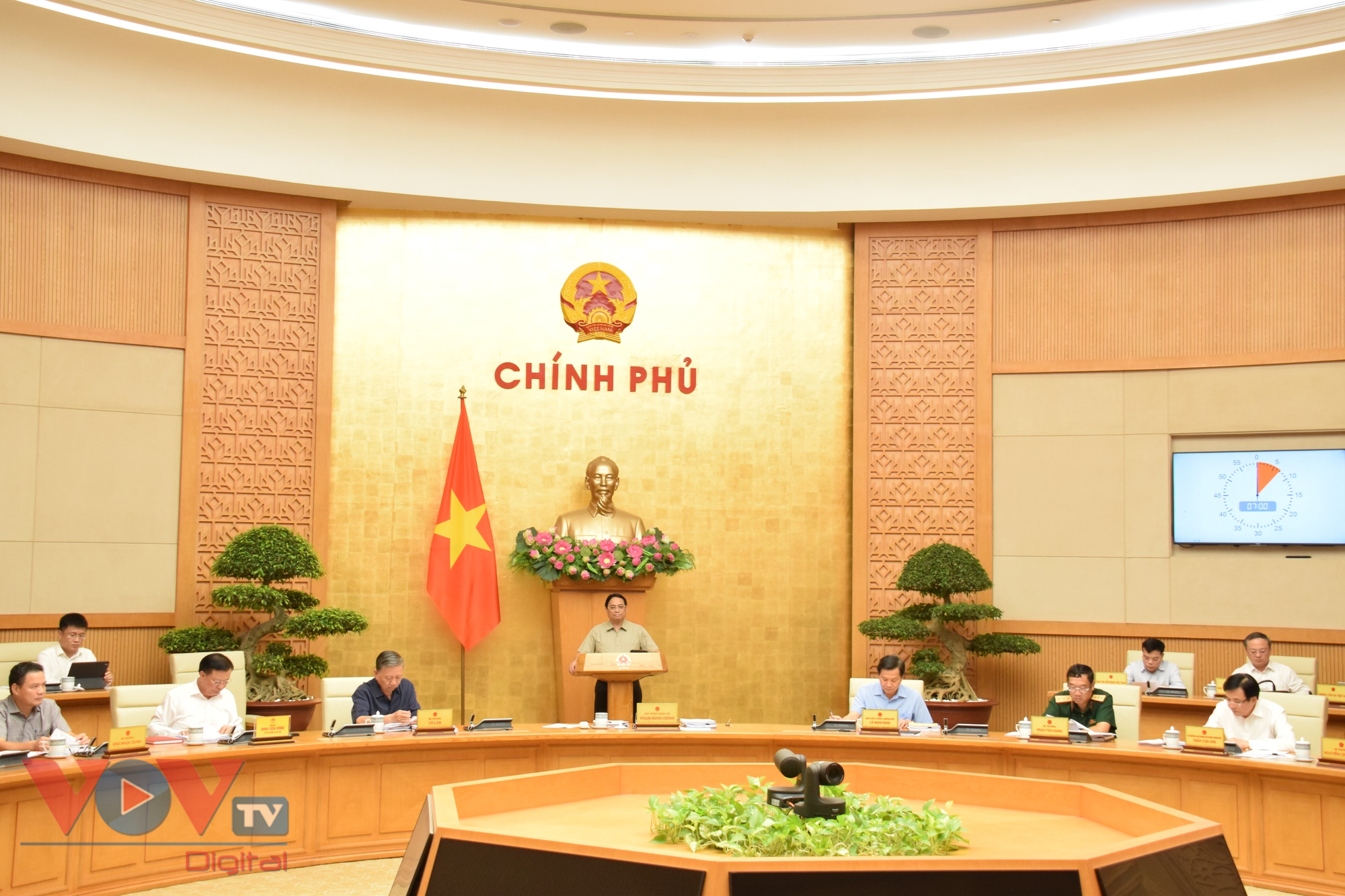 Thủ tướng chủ trì Phiên họp chuyên đề về xây dựng pháp luật tháng 8 - Ảnh 1.