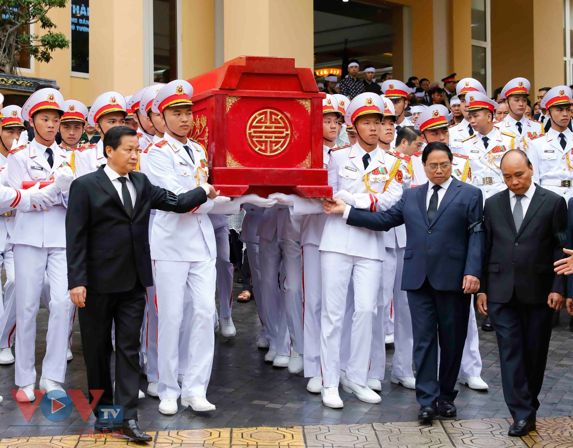 Lễ truy điệu và tiễn đưa Phó Thủ tướng Lê Văn Thành - Ảnh 7.