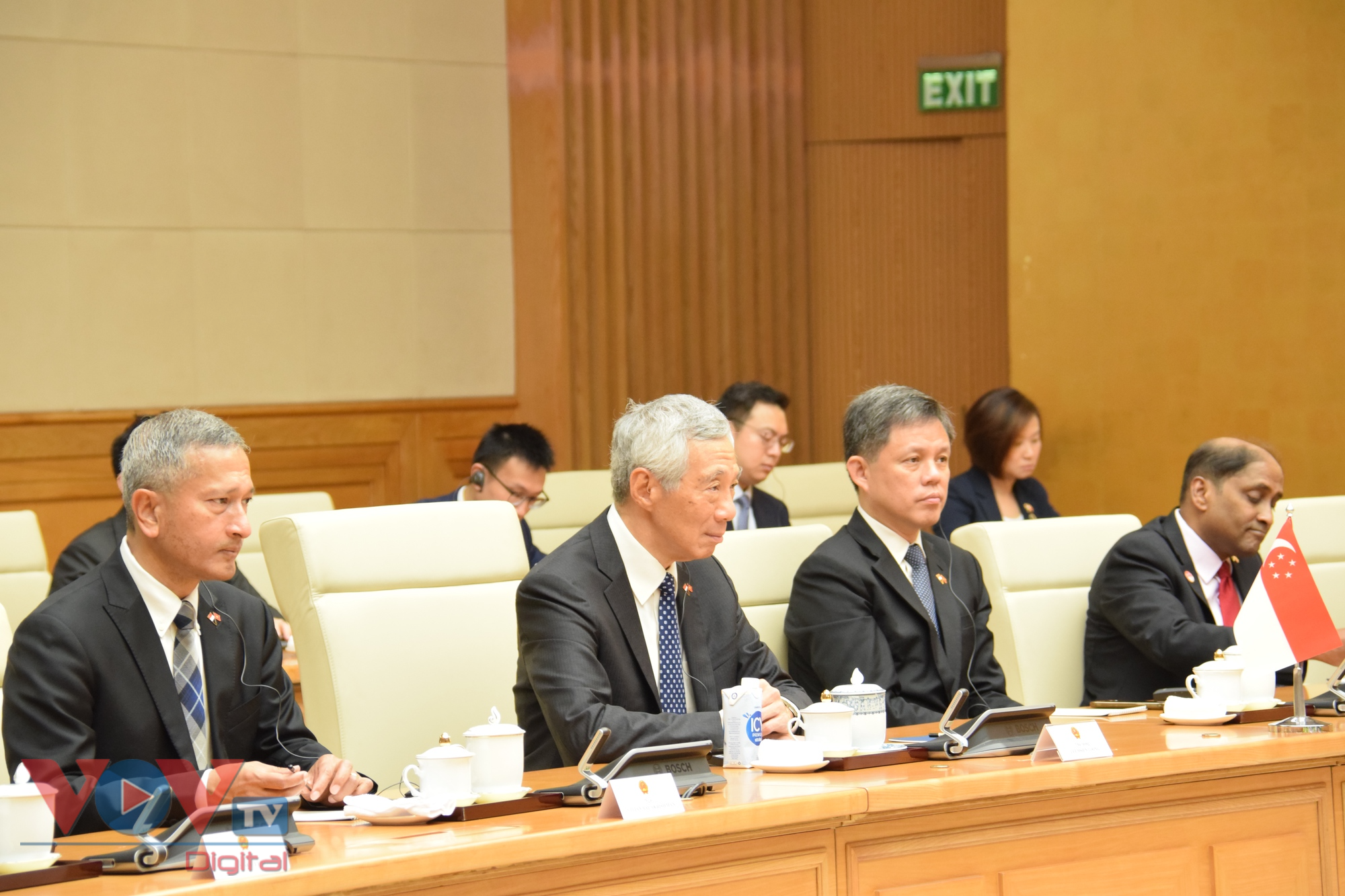 Thủ tướng Phạm Minh Chính chủ trì lễ đón và hội đàm với Thủ tướng Thủ tướng Singapore Lý Hiển Long - Ảnh 9.
