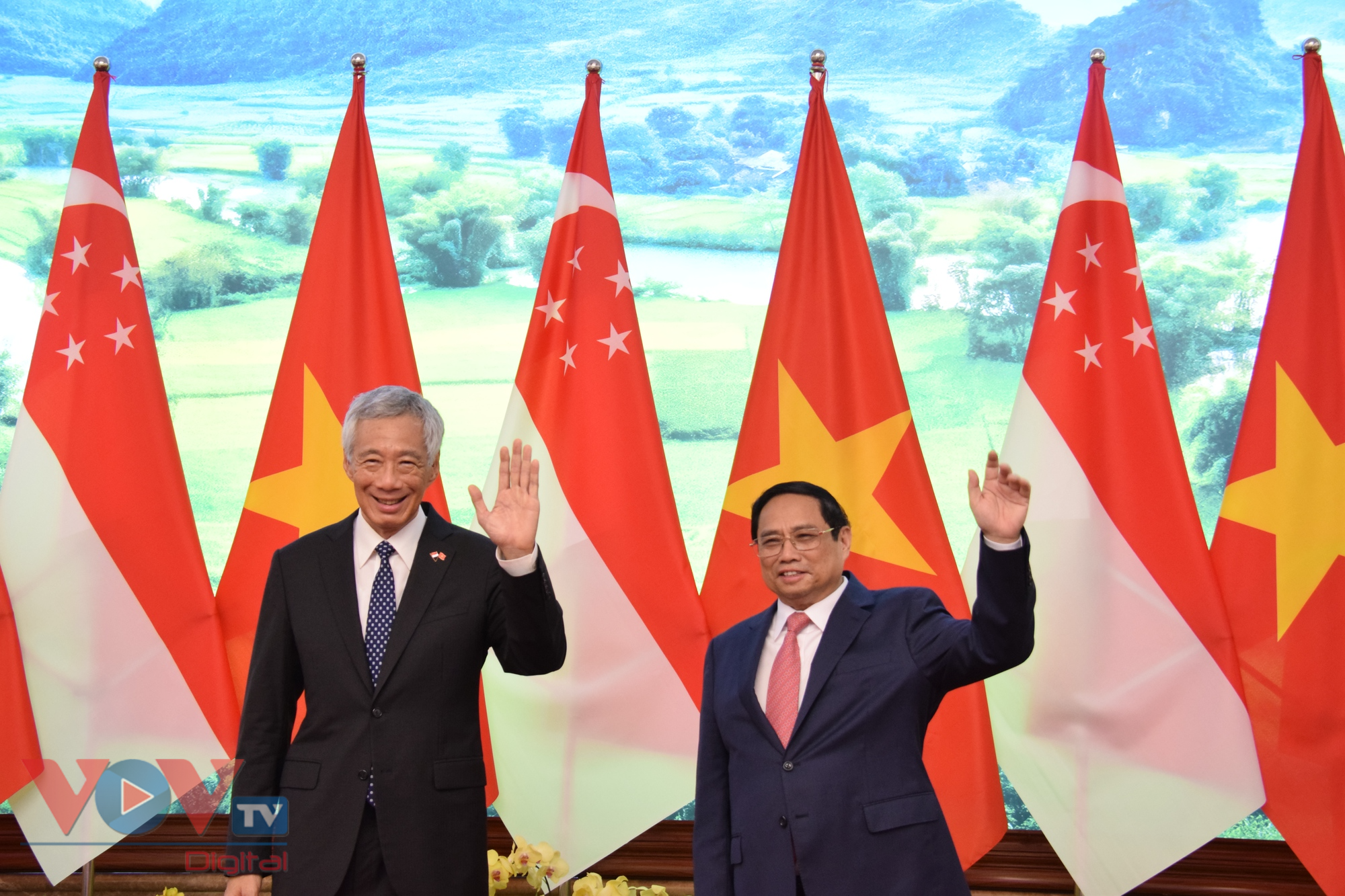 Thủ tướng Phạm Minh Chính chủ trì lễ đón và hội đàm với Thủ tướng Thủ tướng Singapore Lý Hiển Long - Ảnh 11.