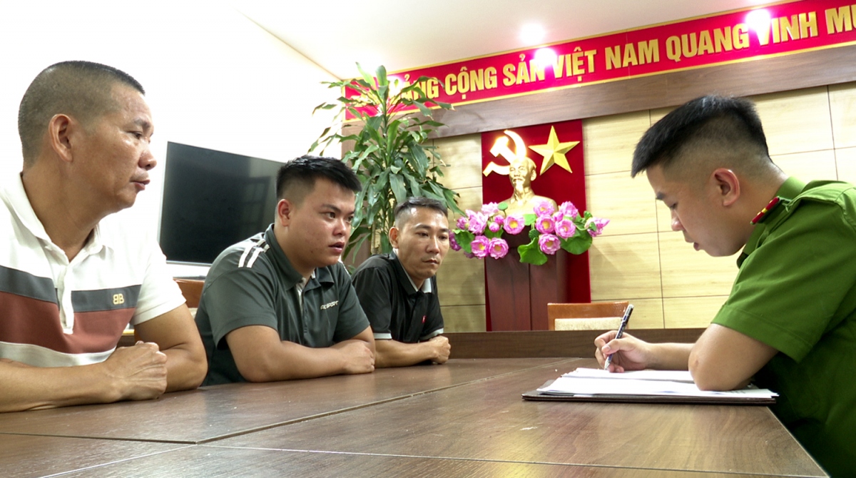Triệu tập nhóm đối tượng hành hung lái xe khách tuyến Quảng Ninh – Thái Bình - Ảnh 1.