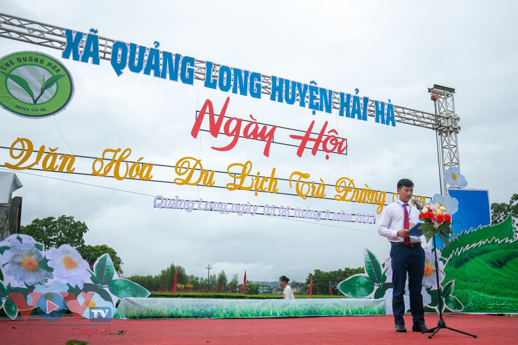 Quảng Ninh: Tưng bừng cuộc thi hái chè tại ngày hội văn hóa du lịch trà Đường Hoa - Ảnh 1.