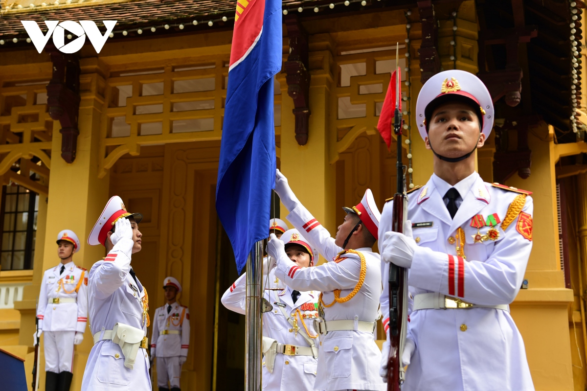 Toàn cảnh lễ thượng cờ kỷ niệm 56 năm ngày thành lập ASEAN - Ảnh 9.