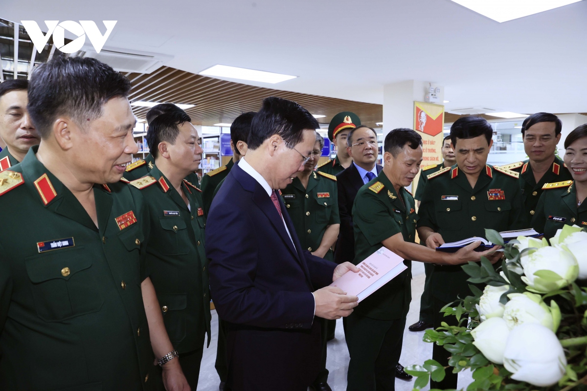 Chủ tịch nước dự và phát biểu tại lễ khai giảng của Học viện Quốc phòng - Ảnh 3.