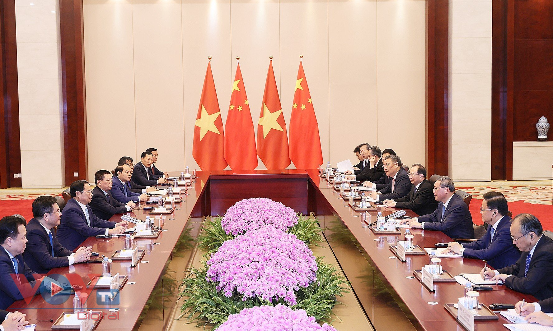 Thủ tướng Phạm Minh Chính hội đàm với Thủ tướng Trung Quốc Lý Cường - Ảnh 3.