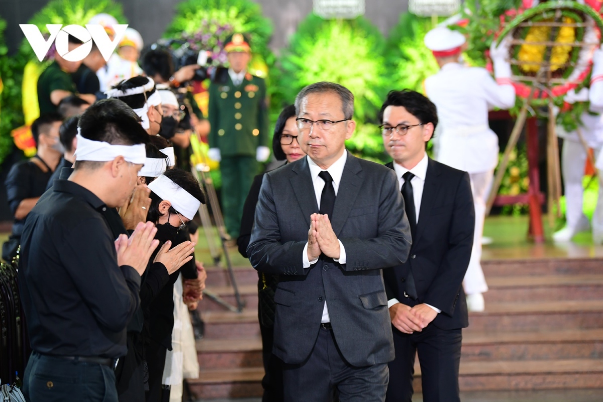 Lãnh đạo Đảng, Nhà nước viếng Thượng tướng Nguyễn Chí Vịnh - Ảnh 15.