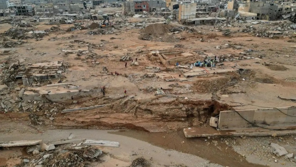 Lũ lụt tại Libya: Giải tán hội đồng thành phố Derna và chuyển đi điều tra, hơn 70% cơ sở hạ tầng bị phá hủy - Ảnh 1.