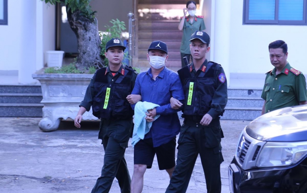Cướp ngân hàng ở Hàn Quốc, thủ phạm bị bắt khi trốn ở Đà Nẵng - Ảnh 1.