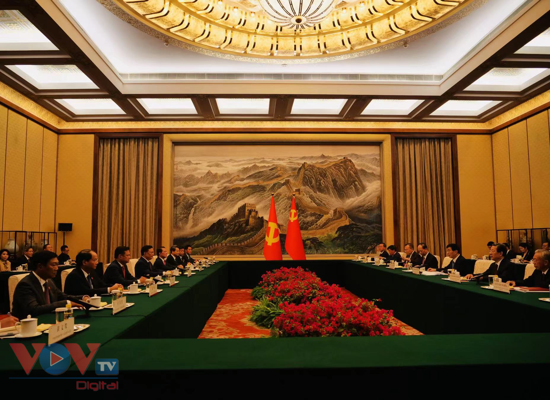 Đoàn đại biểu cấp cao TP Hà Nội chào xã giao Chủ tịch Chính hiệp Trung Quốc - Ảnh 2.