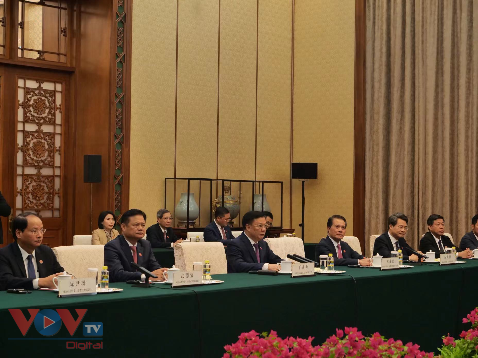 Đoàn đại biểu cấp cao TP Hà Nội chào xã giao Chủ tịch Chính hiệp Trung Quốc - Ảnh 3.